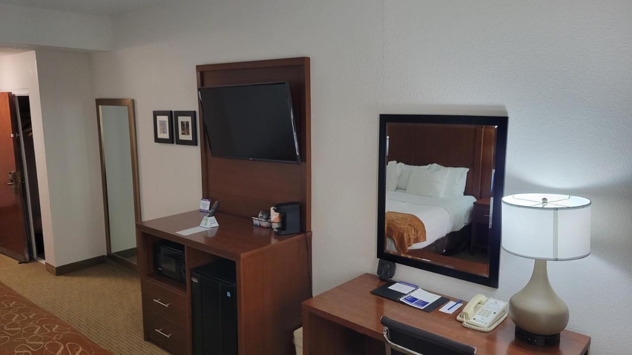 Comfort Suites Cumming-Atlanta Near Northside Hospital Forsyth Eksteriør billede