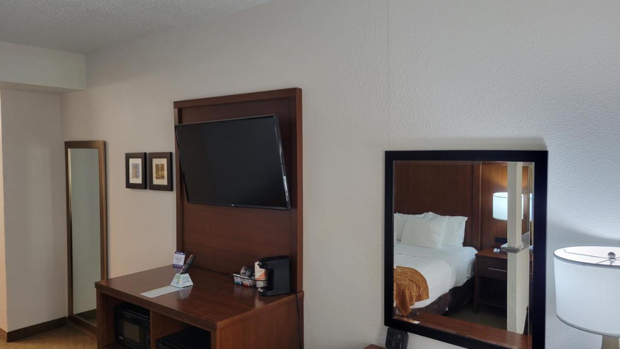 Comfort Suites Cumming-Atlanta Near Northside Hospital Forsyth Eksteriør billede