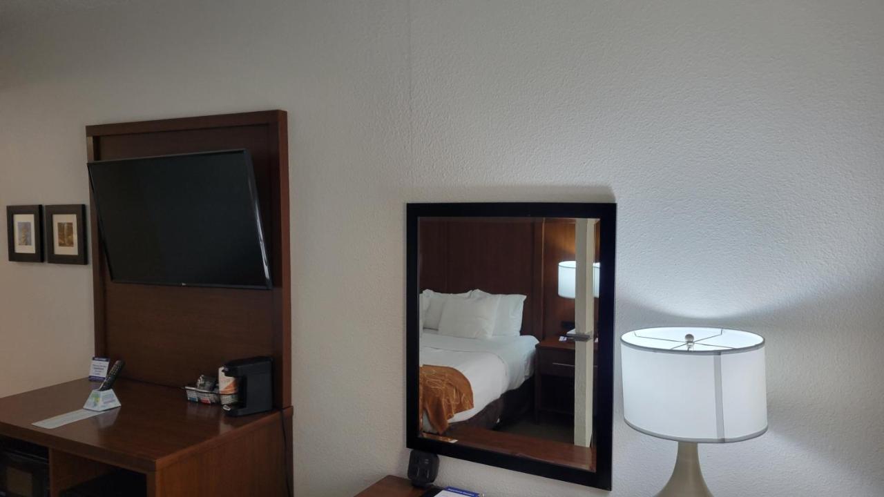Comfort Suites Cumming-Atlanta Near Northside Hospital Forsyth Eksteriør billede